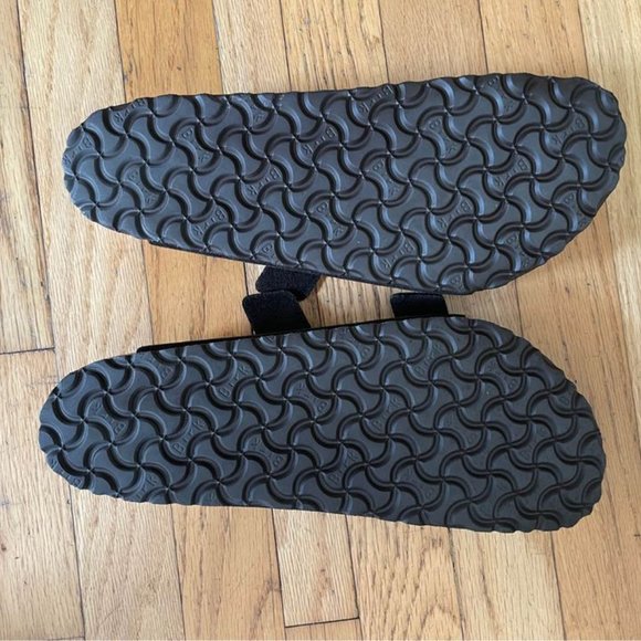 Sandals_&_Flip_Flops